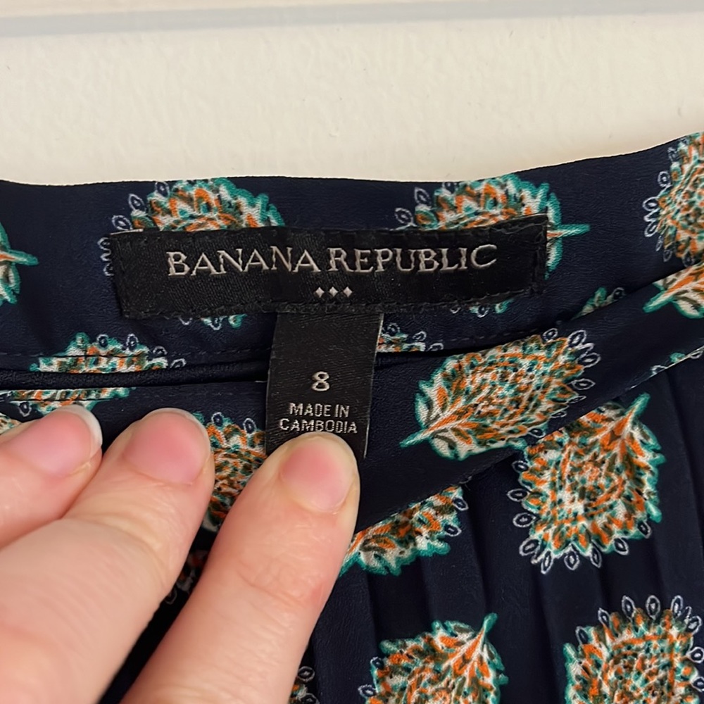 Banana Republic pleated maxi skirt - Picture 3 of 4